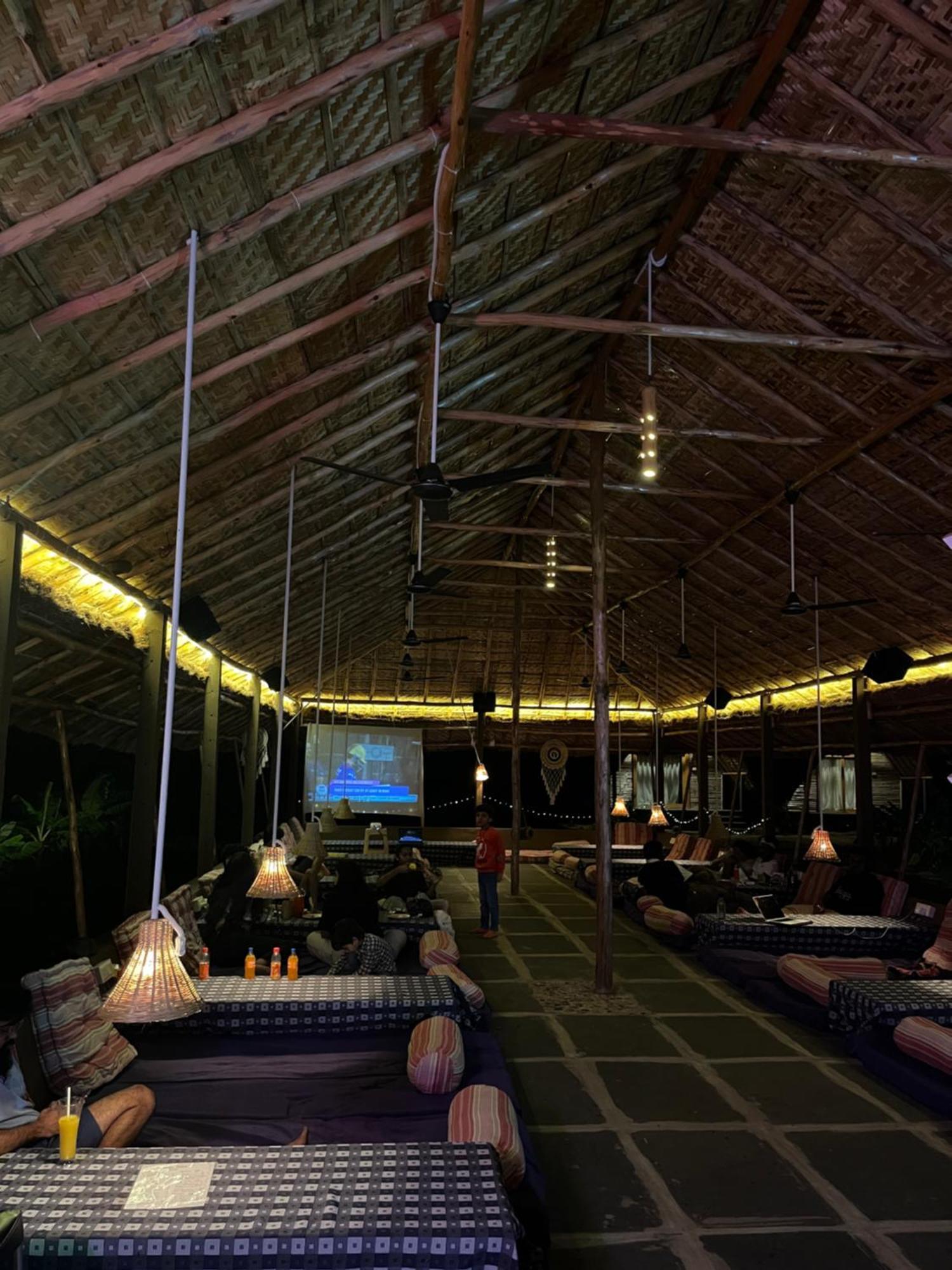 Tropical Hampi Hotel Exterior foto