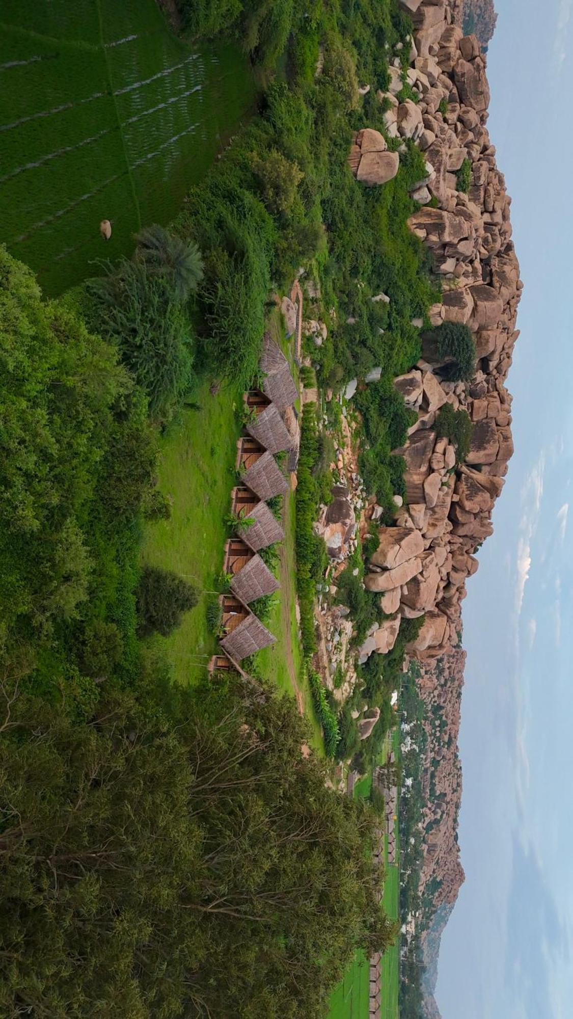 Tropical Hampi Hotel Exterior foto